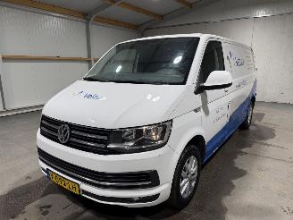 Volkswagen Transporter 2.0TDI 110kW Automaat L2 Highline picture 10