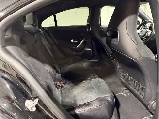 Mercedes Cla-klasse 200 120kW Automaat Business Solution AMG picture 38