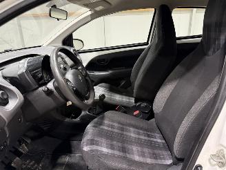 Peugeot 108 1.0e-VTi 53kW Airco Active Top! picture 30