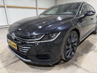 Volkswagen Arteon 2.0TSI 140kW Automaat Pano Business R picture 24