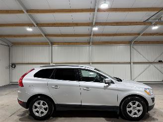 skadebil auto Volvo Xc-60 2.4D5 158kW Automaat AWD Momentum 2011/12