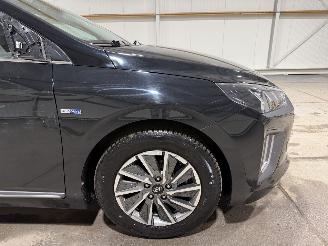 Hyundai Ioniq 38kWh 100kW Automaat Premium EV picture 20