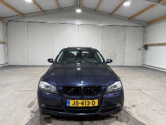 BMW 3-serie 325i 160kW Automaat High Executive picture 4
