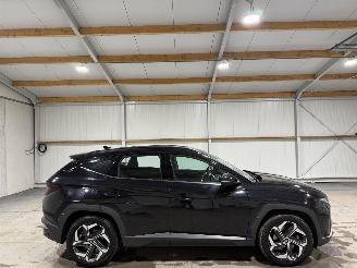 Damaged car Hyundai Tucson 1.6T-GDI 195kW PHEV Automaat Comfort 4WD 2021/11