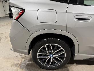 BMW iX1 67kWh 225kW Xdrive AWD picture 32