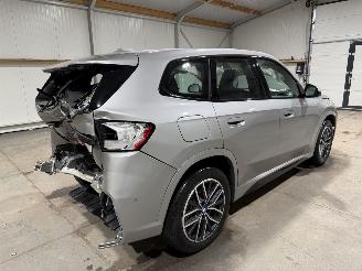 BMW iX1 67kWh 225kW Xdrive AWD picture 5