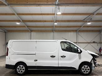 skadebil bedrijf Renault Trafic 2.0Blue dCi 96kW T30 L2H1 Advance 2024/12