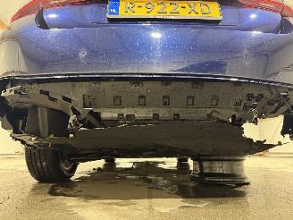BMW i4 84kWh 250kW Edrive40 High Executive Luchtvering picture 44