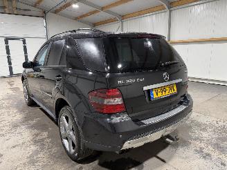 Mercedes M-klasse 320CDI 165kW Automaat Airco Luchtvering Navi AWD picture 12