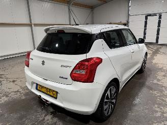 Suzuki Swift 1.0 Smart Hybrid 82kW Airco Camera STIJL picture 6