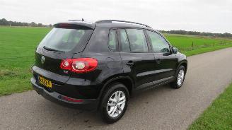 damaged passenger cars Volkswagen Tiguan 14 TSi Comfort & Design 2009  Airco Mpv [ Top Staat 2009/5