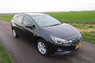 skadebil auto Opel Astra SPORTS TOURER+ 1.0 77kw 105pk  Business+  Euro 6 Navigatie Clima  2016 2016/5