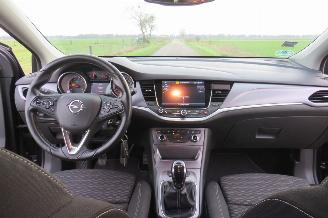 Opel Astra SPORTS TOURER+ 1.0 77kw 105pk  Business+  Euro 6 Navigatie Clima  2016 picture 3