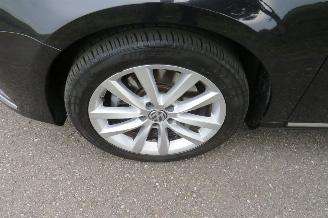 Volkswagen Passat 1.4 TSI 122pk High Executive Blue motion  2012  Automaat  navigatie clima leer  vol optie picture 17