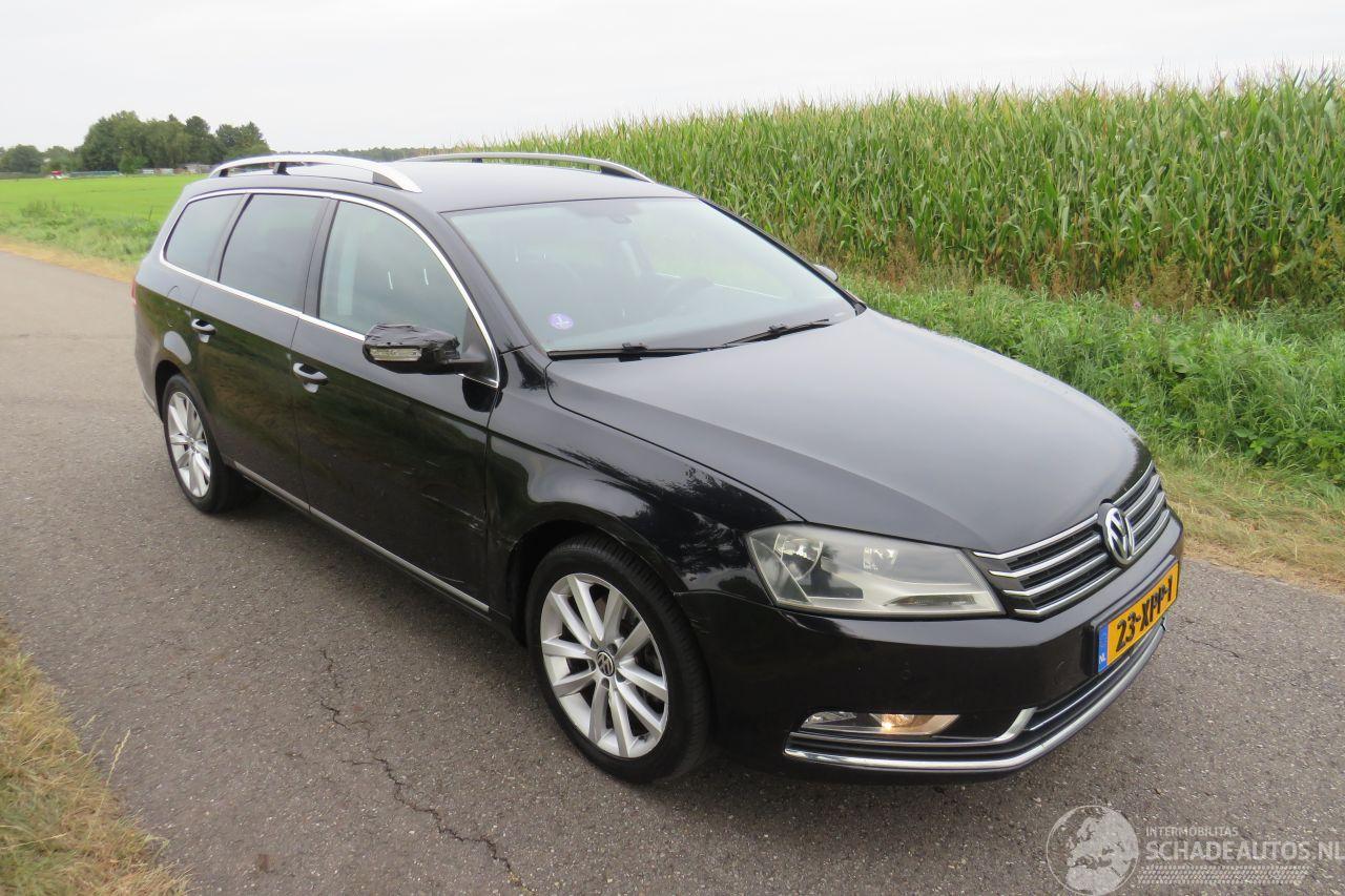 Volkswagen Passat 1.4 TSI 122pk High Executive Blue motion  2012  Automaat  navigatie clima leer  vol optie
