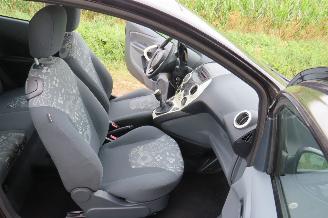 Ford Ka 1.2 Comfort S S  2011 Airco picture 4