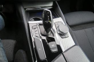 BMW 5-serie 520D Automaat 190pk High Executive M Pakett 87.000km  2019 vol optie picture 4