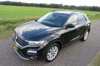 Volkswagen T-Roc 1.0 TSi  116pk Sport 77.000km nap  Camera Navigatie [ parkeerschade  nieuwstaat picture 3