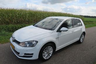 krockskadad bil auto Volkswagen Golf 7  1.2 86pk TSi Cup 5drs 205.000km Topstaat  2014 Airco verwarmde stoelen 2014/11