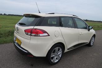 skadebil auto Renault Clio 1.5 DCI Eco Expression   205.000km nap Navigatie Airco  2015 Topstaat 2015/12