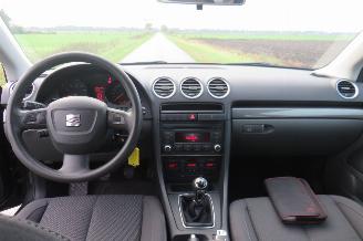 Seat Exeo ST 1.8  TSI 120pk 2011  Airco  Comfort Edition parkeerschade picture 15