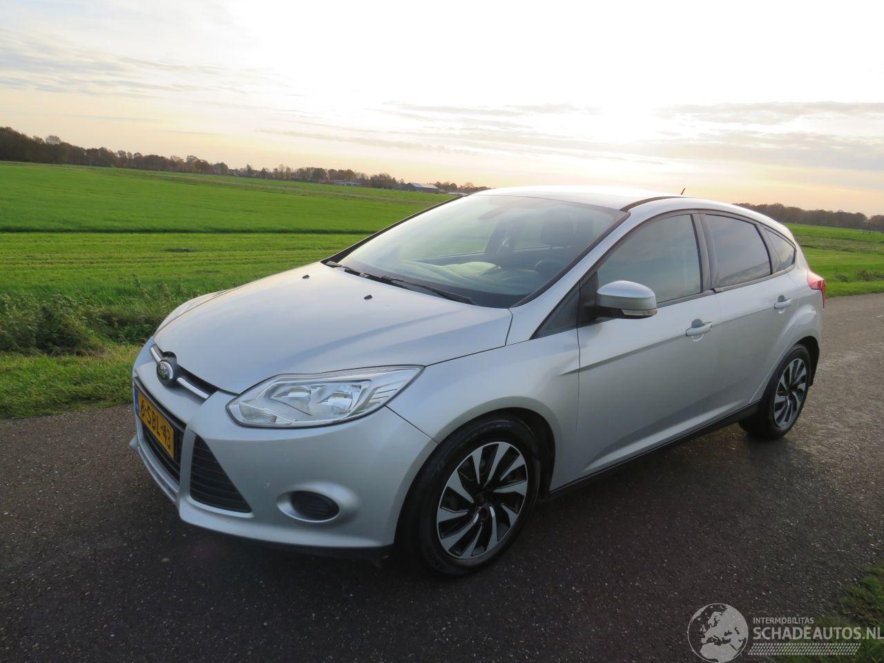 Ford Focus 1.0 101 pk Eco Boost  5drs Navigatie Airco  2013