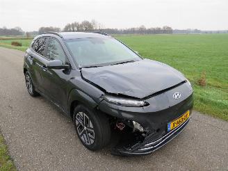 Hyundai Kona 39 kw Automaat Hybride  Elektrisch 2021  40.000km Camera Navigatie  stoelverwarmig  nieuwstaat picture 24