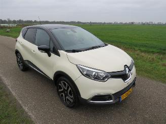 Renault Captur 0.9 TCe 90pk 93.000km Navigatie Airco Dynamique 2016 picture 9