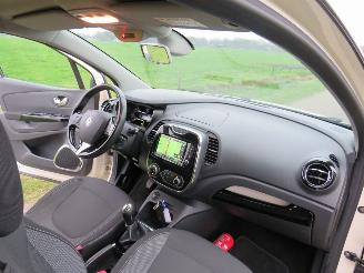 Renault Captur 0.9 TCe 90pk 93.000km Navigatie Airco Dynamique 2016 picture 17