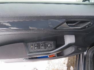 Volkswagen T-Roc 1.5 TSi Sport 150pk 2018 Parkeerschade [ Camera Navigatie Clima stoel stuur verwarring picture 12