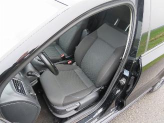 Volkswagen Polo 1.4 TDi 5drs 233.000km Nap Navigatie Airco  2015 parkeerschade picture 6