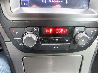 Opel Insignia Opel Insignia Sports Tourer 1.6 T Cosmo 180pk camera Navigatie Stoelverwarming picture 17