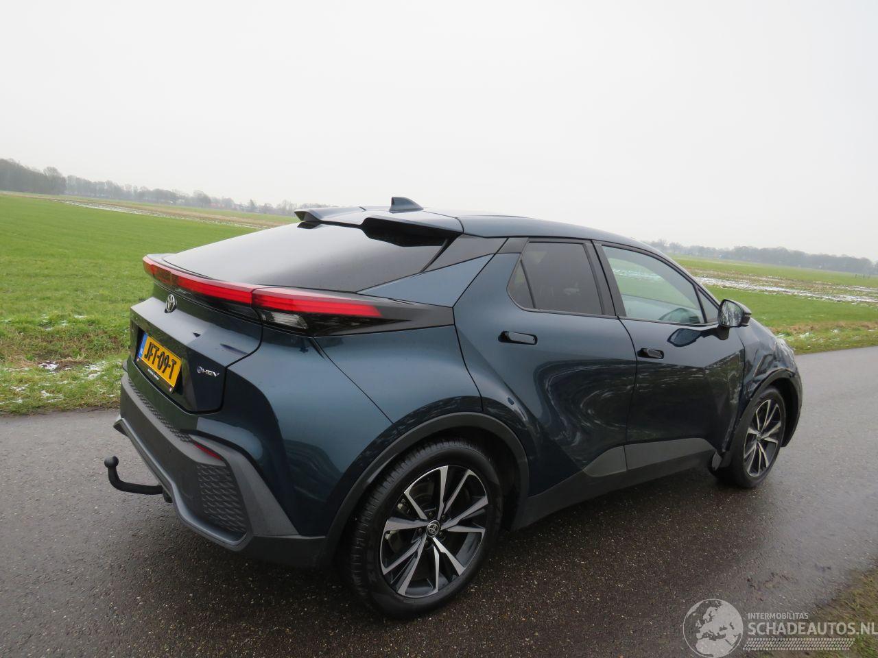 Toyota C-HR 1.8 Automaat Hybride Benzine Elektrische 17.000km 2024 Camera stoelverwaming navigatie
