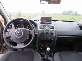 Renault Mégane Grande Tour 16  Business line navigatie clima  Sportstoelen schuifdak [ schadevrij picture 5