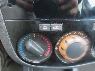 Opel Corsa 1.2 16v  180.000km nap  111 Edition Airco 2010 picture 11