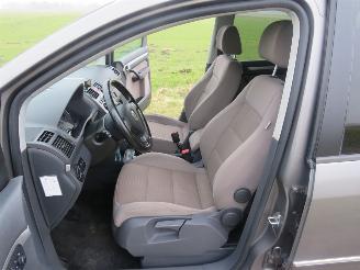 Volkswagen Touran 1.4 TSi  170pk Automaat 7 persoons  Highline Business sport  mpv picture 21