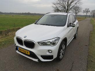 BMW X1 X DRIVE20I 192pk Automaat 150.000km nap 4x4 Camera  leer  jeep  2016  nieuwstaat picture 7