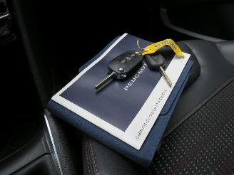 Peugeot 208 1.2 110pk GT Line  5Drs 82.000km nap Leer Camera Navigatie  2016 topstaat picture 7