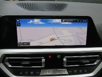 BMW 3-serie GERSERVEERD  330 I M Paket Automaat 258pk High Executive Edition  [ nieuw model  vol Optie picture 19