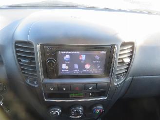 Kia Sorento 3.3 V6 248pk Automaat Comfort  152.000km nap  4x4  jeep Navigatie 2009 airco picture 13