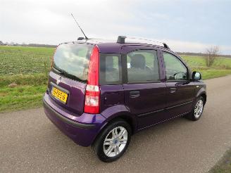 Vaurioauto  passenger cars Fiat Panda 1.2 Edizone Cool  128.000km Airco 5drs mpv 2010/9