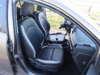 Kia Picanto Kia Picanto 1.0 CVVT Design Edition Camera Navigatie Airco Clima leer 70.000km picture 13