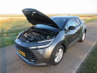 Toyota C-HR 1.8 Automaat  Hybride 140 10.000km nap 2025 Elektrische/Benzine Camera Navi picture 3