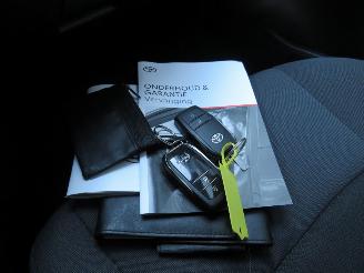 Toyota C-HR 1.8 Automaat  Hybride 140 10.000km nap 2025 Elektrische/Benzine Camera Navi picture 7