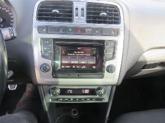 Volkswagen Polo 1.0 Edition R  179.000km 5Drs 2016 stoelverwarming airco clima   topstaat picture 9