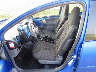 Toyota Aygo 1.0 12v 5Drs 135.000km  NAP Airco Dynamic Blue 2010 [ eerste eigenaar picture 22