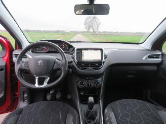 Peugeot 2008 12 Pure 73.000km nap  Pure Tech Blue Lion  2016 Navigatie Clima  Sport picture 14