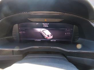 Skoda Superb Combi 1.5 TSI 150pk Automaat  ACT Sportline Busines schuifdak leer  camera navigatie picture 13