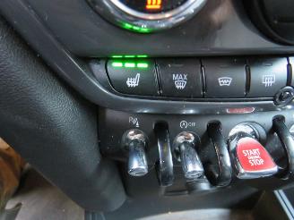 Mini Countryman 1.5 136pk John Cooper Works Automaat  85.000km nap  [ nieuwstaat picture 17