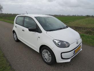 Volkswagen Up! 1.0 Take up  5drs 60pk Airco  parkeerschade bumper 2015 Euro 6 picture 2